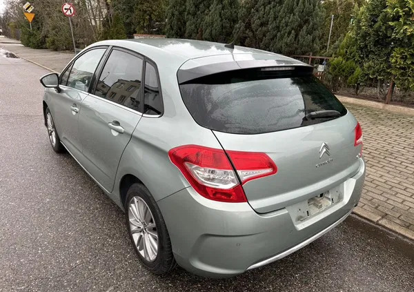 samochody osobowe Citroen C4 cena 11800 przebieg: 157000, rok produkcji 2011 z Wągrowiec